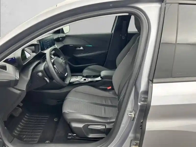 Peugeot 208 electrique 50 kwh 136ch — photo 11