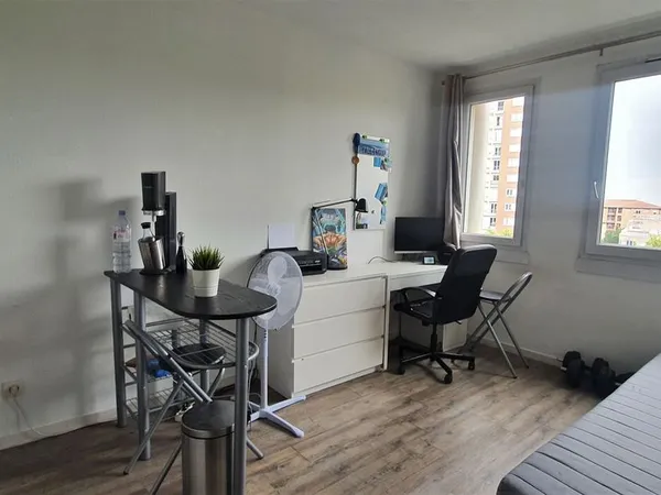 Studio 1 pièce 20 m²