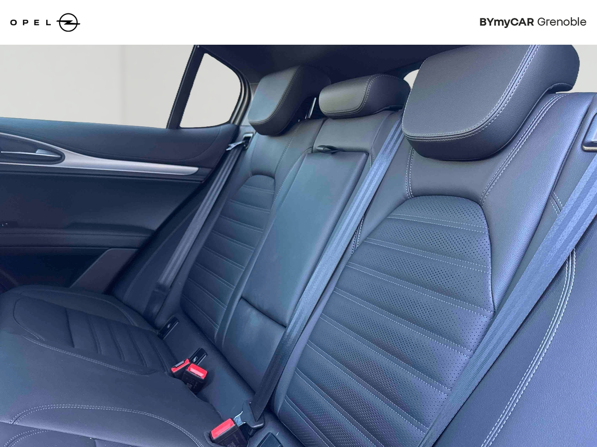 Alfa Romeo Stelvio 2.2 210 ch Q4 AT8 — photo 12