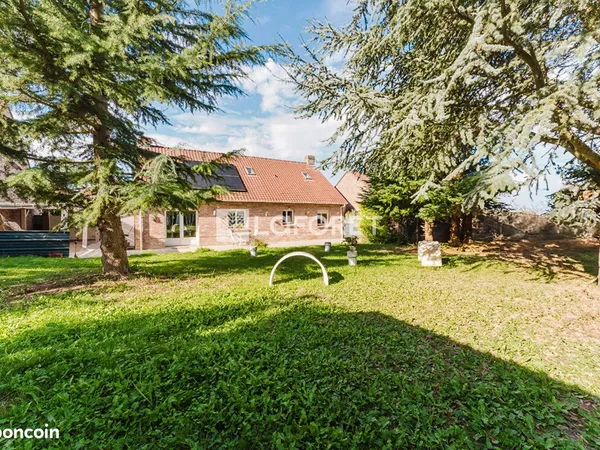 Pavillon 6 pièces 136 m²