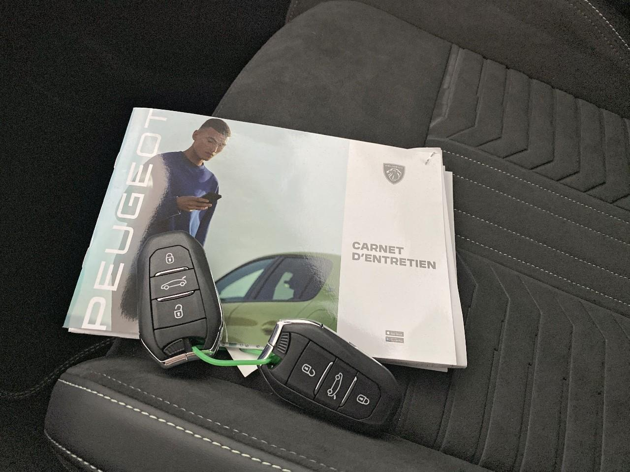 Peugeot 3008 hybrid 145 e-dcs6 gt — photo 18