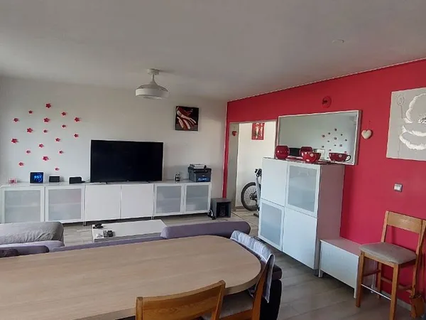 Appartement 4 pièces à Saint-Max