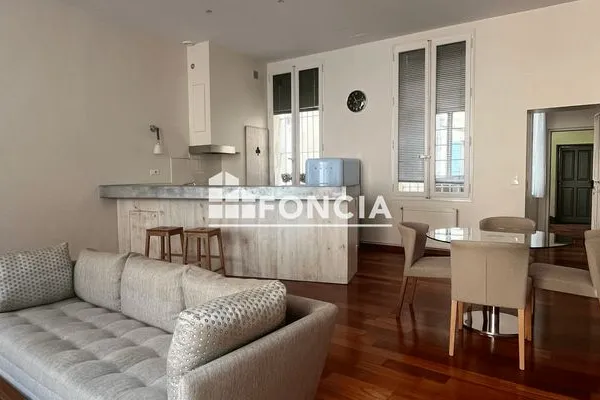 Appartement meublé 2 pièces 77 m²