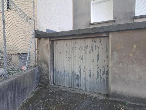 Stationnement Location Fontaine   80€
