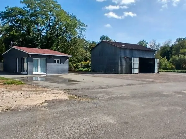 Maison terrain hangar