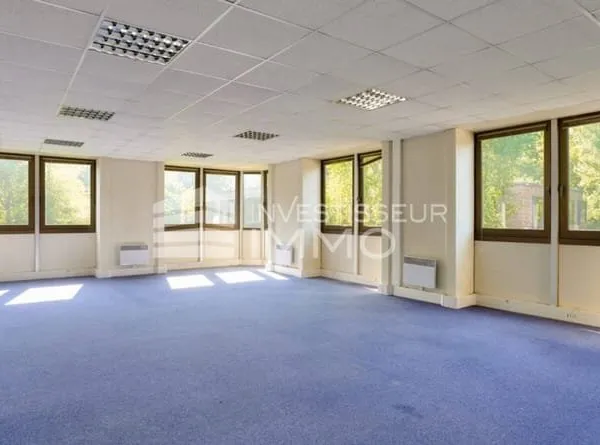 Bureaux 353 m²
