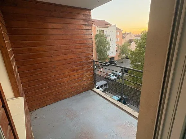 T3 64,09 m² - 2 balcons - Parking - Ascenseur - Saint-Fons centre
