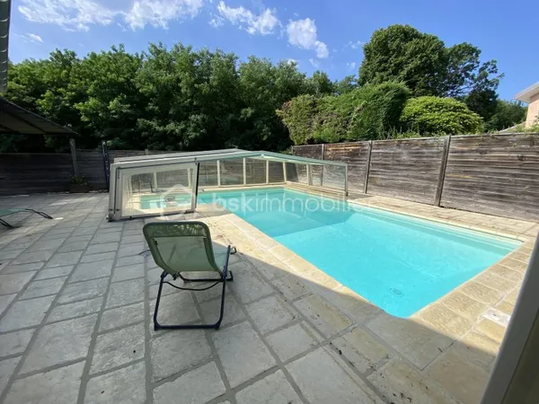 Maison 6 pièces 146 m²