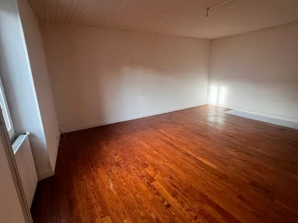 Maison de ville de 115 m² à Thiviers - Centre-ville
