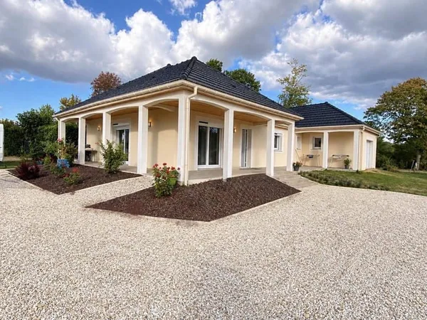 Maison de plain-pied 5 pièces 122 m²