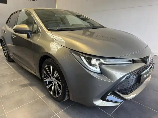 Toyota Corolla 122h design my22