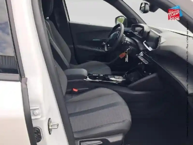 Peugeot 2008 1.5 bluehdi 130ch s&amp;s allure pack eat8 — photo 5