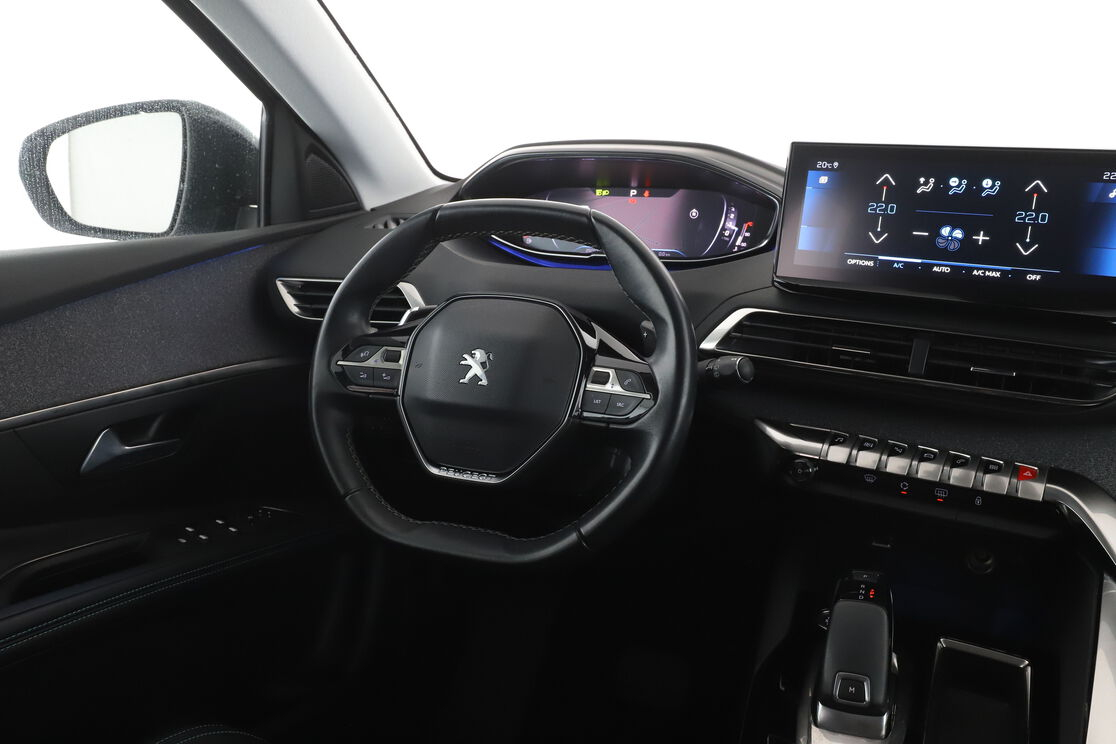 Peugeot 3008 1.2 PureTech Allure Pack EAT8 — photo 12