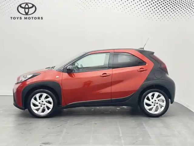 Toyota Aygo 1.0 s-cvt 72 design — photo 24