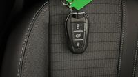 Peugeot 2008 1.2 PureTech 100ch S&S Allure — photo 16