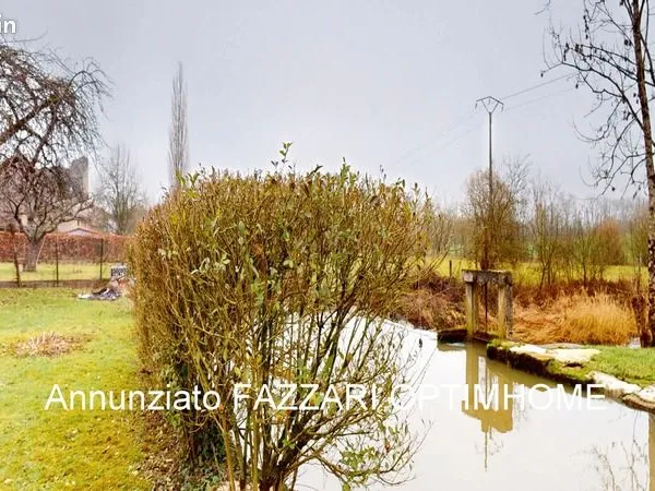 Maison de village 9 pièces 386 m²