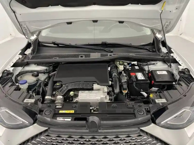 Peugeot 208 puretech 100 s&amp;s eat8 — photo 21