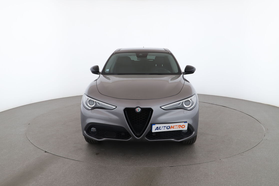 Alfa Romeo Stelvio 2.2 Diesel Executive AT8 — photo 8