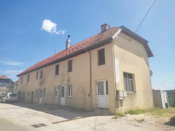 Opportunité d'investissement : immeuble de 240 m2 avec grenier aménageable