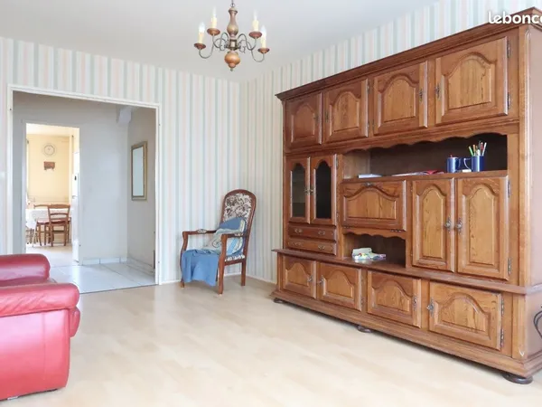 Appartement 4 pièces 82 m²