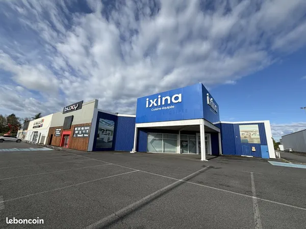 Local commercial 550 m² Sébazac-Concourès