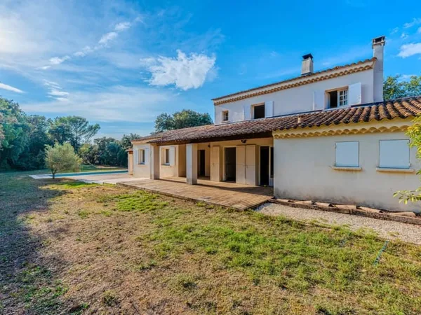 PROCHE AIX EN PROVENCE - CALME ABSOLU - ROGNES - VILLA 180 M2 - 5 CHAMBRES - BUREAU - PISCINE - BUS 
