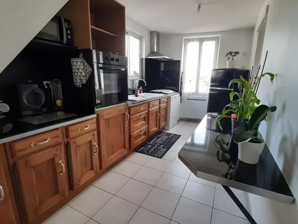 Appartement de 90m2 à louer sur Saint-Même-les-Carrières