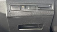 Peugeot 3008 1.6 PureTech 180ch S&S GT EAT8 — photo 17