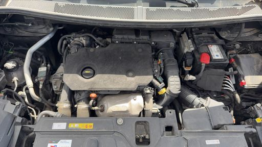 Peugeot 3008 1.5 BlueHDi 130 EAT8 - Active Business – 2018 – 146253 km – Diesel – Boîte Automatique — photo 25