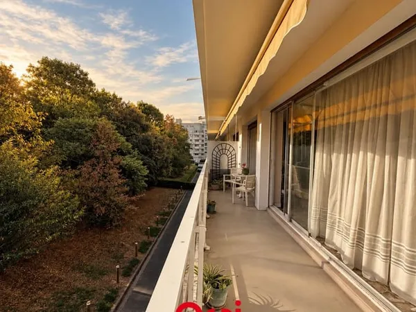 Appartement 3 pièces 125 m²
