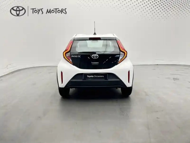 Toyota Aygo 1.0 s-cvt 72 dynamic — photo 4