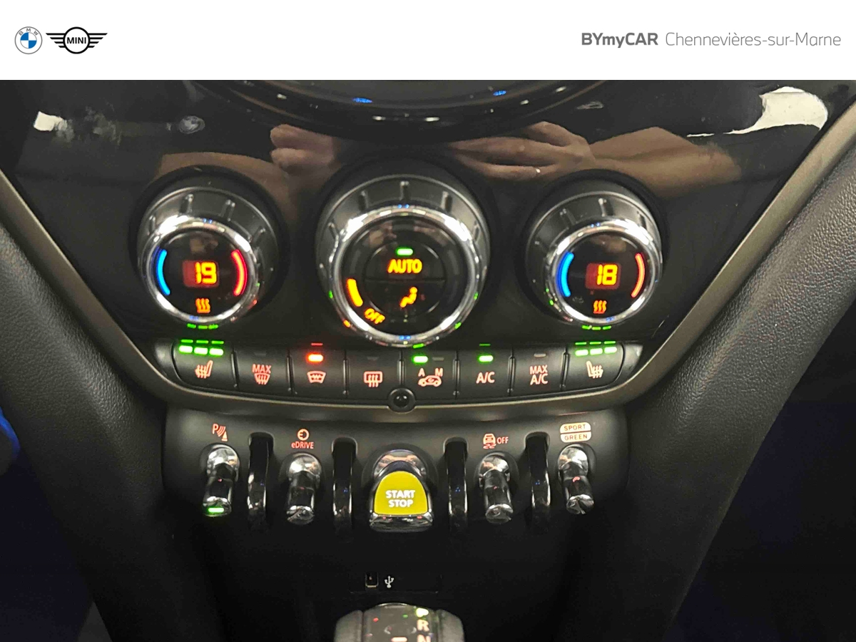 Mini Countryman 125 - 95 ch ALL4 BVA6 — photo 24