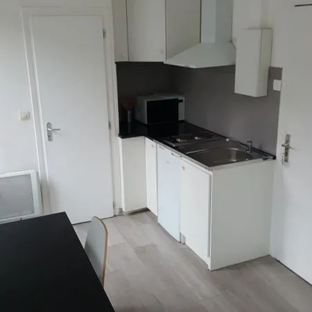 Appartement Studio meublé 17m2 centre ville Voiron