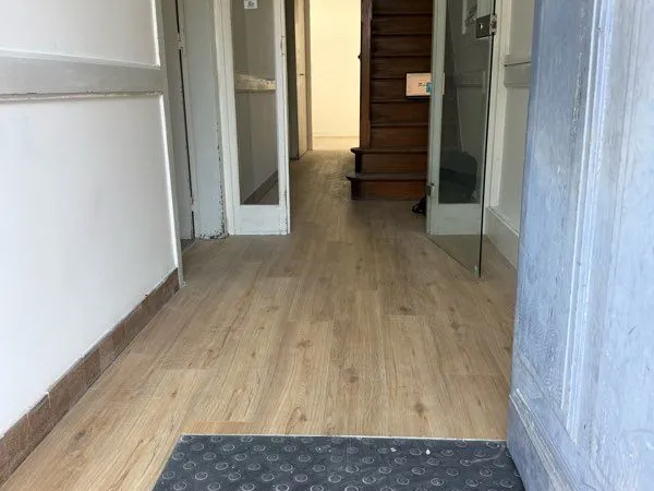 Bureau 8m² rénové - Fibre - Environnement professionnel - Saint-Omer