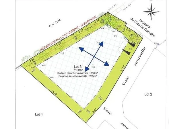 Terrain 713 m²