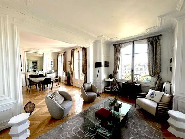 Appartement 5 pièces 131 m²