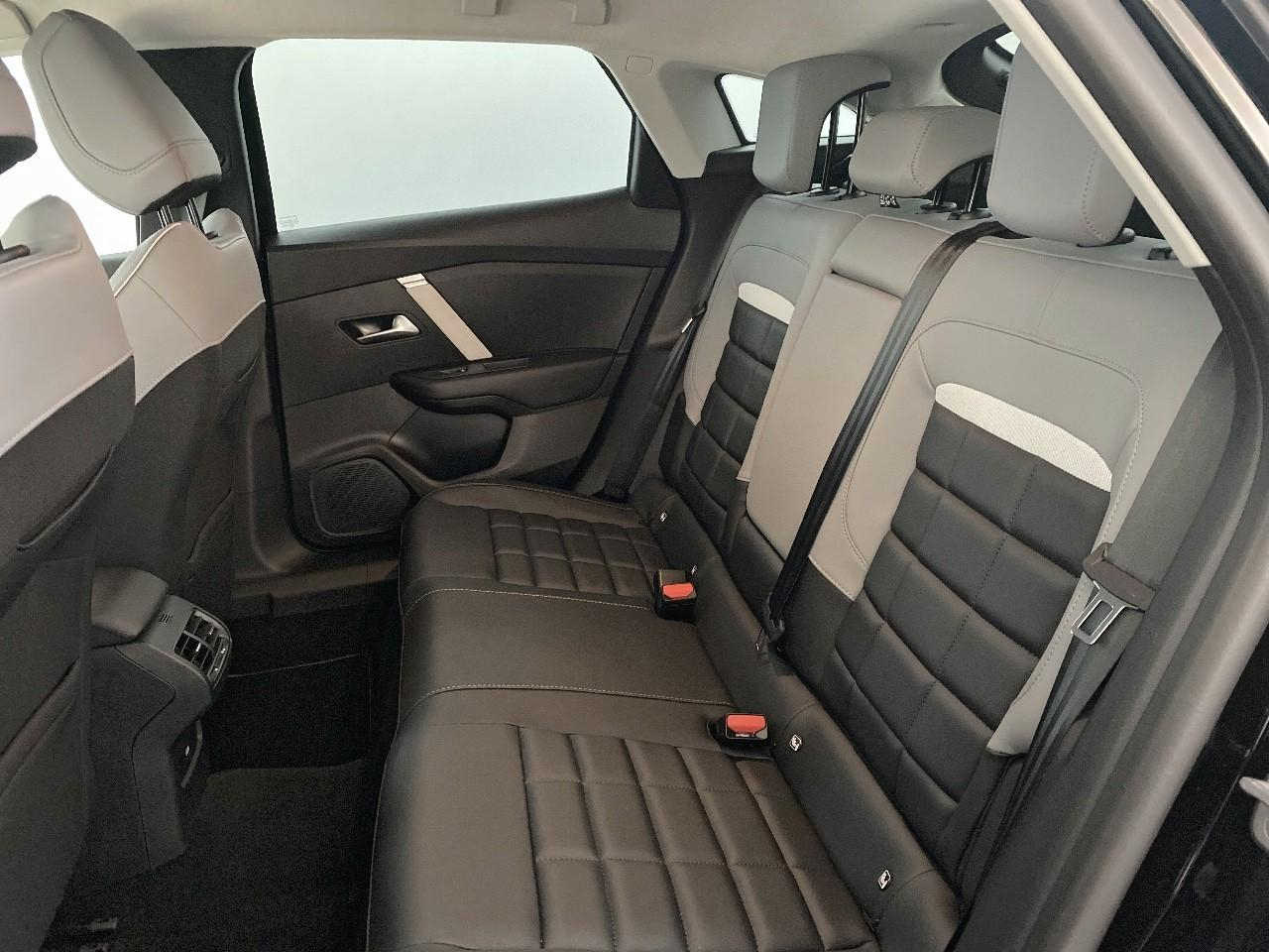 Citroën C4 hybride 145 ch e-dcs6 max — photo 10