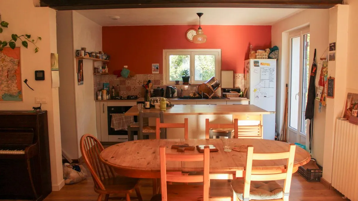 Photo 1