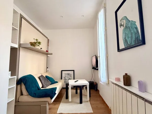 Studio 1 pièce 17 m²