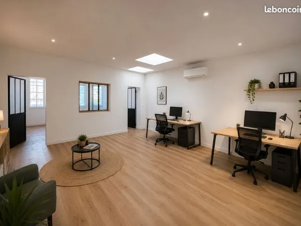 Saint Loubès - Bureau privé à louer - 50 m² en plein centre ville