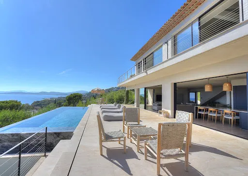 Propriété 7 pièces 493 m²
