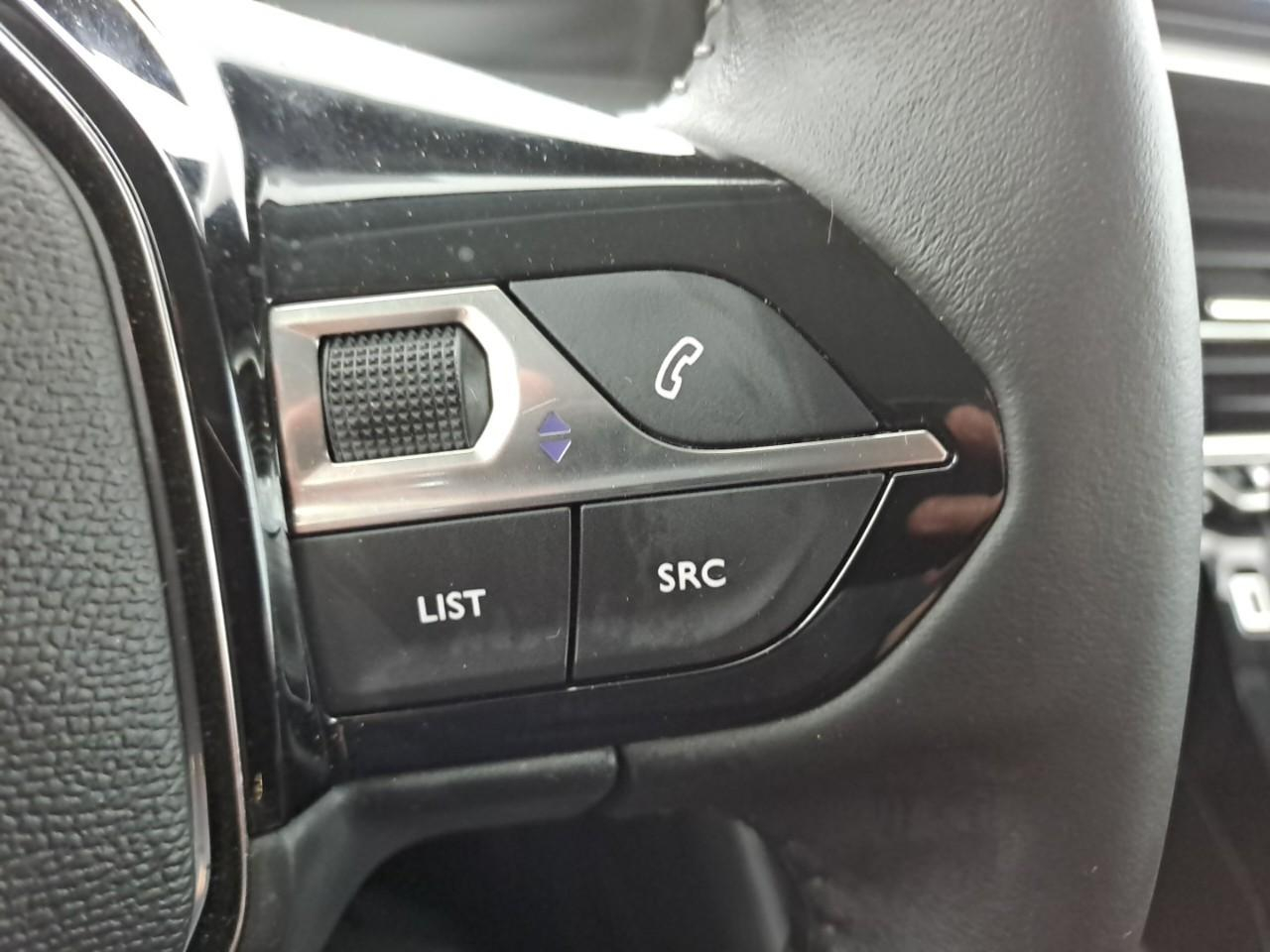 Peugeot 208 electrique 50 kwh 136ch style — photo 28