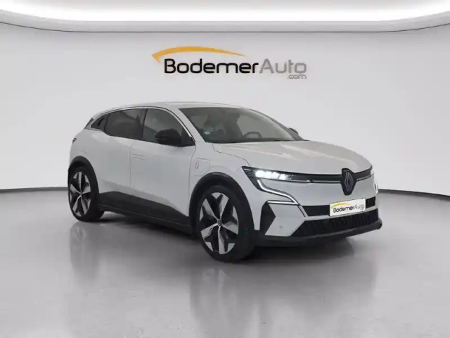 Renault Megane e-tech ev60 220 ch super charge — photo 22