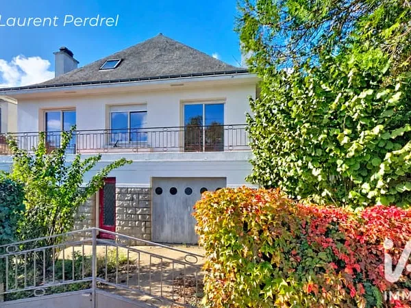 Maison 10 pièces 240 m²