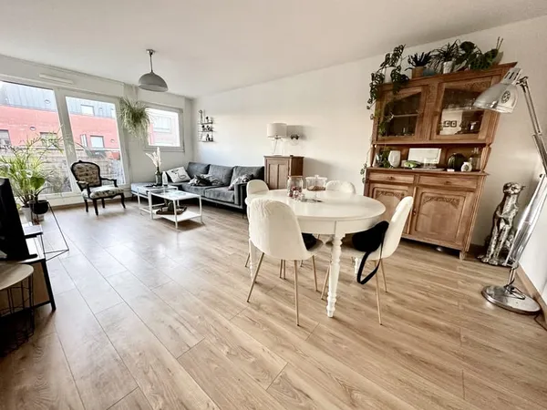 LILLE VAUBAN - Appartement avec garage et balcon