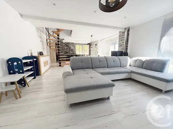 Maison 6 pièces 140 m²