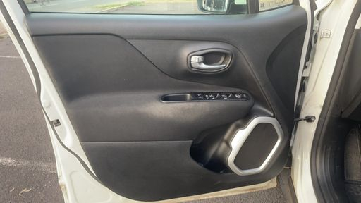 Jeep Renegade 1.0 T3 120 4X2 - Quicksilver – 2020 – 72074 km – Essence – Boîte Manuelle — photo 24