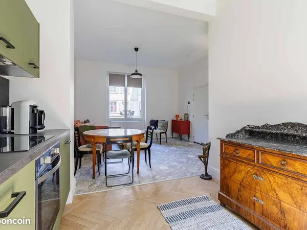 STRASBOURG CENTRE - Charmant 2 pièces meublé rénové de 41 m²