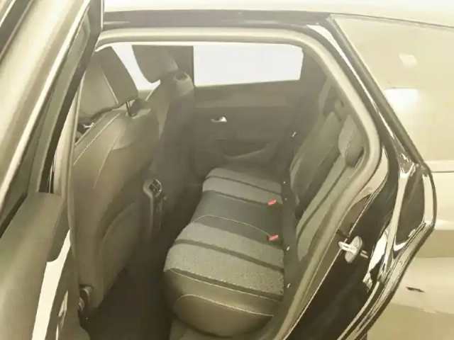 Peugeot 308 sw hybrid 145 e-dcs6 — photo 32