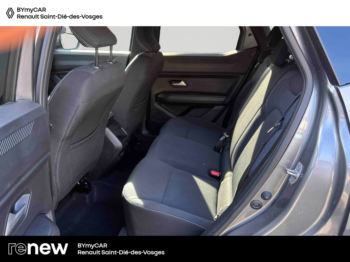 Dacia Duster Hybrid 140 — photo 12